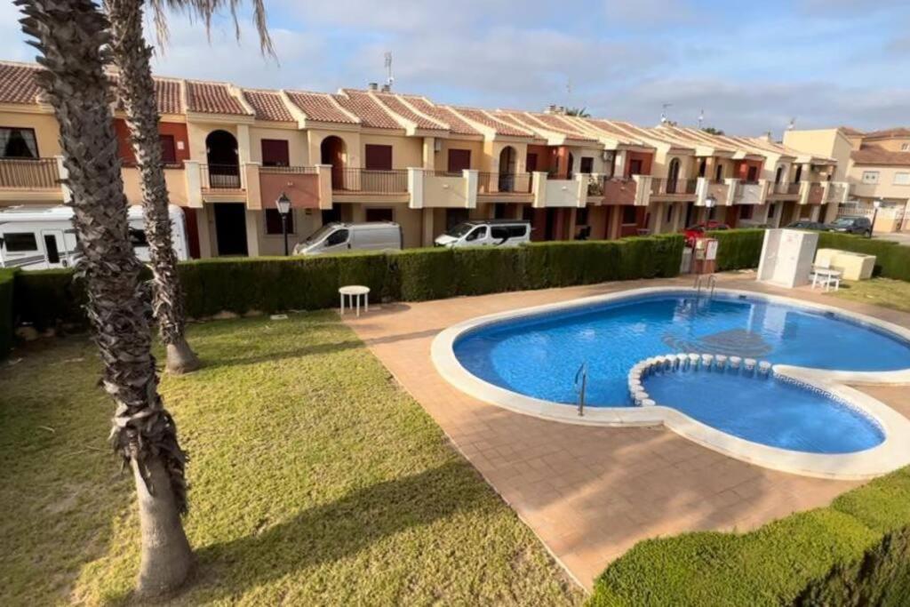 Club Salino 18 Apartment Torrevieja Bagian luar foto